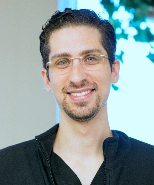 Newington Connecticut dentist Doctor Korwin